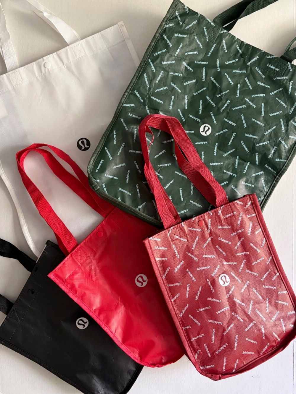 Lululemon Lightweight Snap Close Reusable Tote Bag Bundle 5 New, Large & Medium
